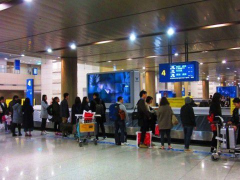 【スポーツ】韓国仁川空港の“キム・ヨナ像”、大不評で撤去も論争続く＝韓国ネット「像の制作はもうやめて」「ヨナは怒りに震えている」