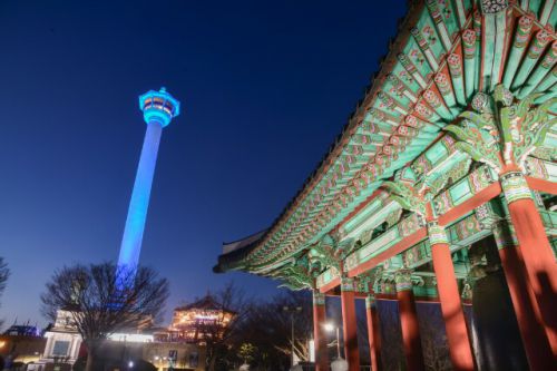 釜山タワーメディアファサード本格スタート
