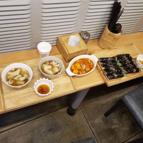 韓国に初めてこられた方たちを　僕流に案内してみました　晩御飯編　