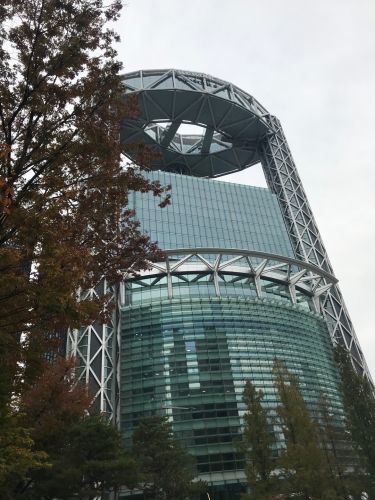 ソウル･韓国最大級のスタバ「THE鍾路店」鍾路タワー内のスタバリザーブ店