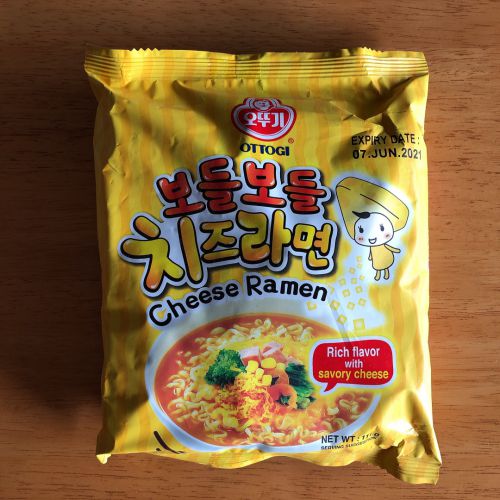 韓国では販売終了して海外でしか食べれないらしいラーメン(*'ω'*)