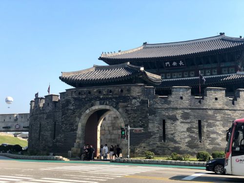 韓国で半日観光するなら絶対にお勧めな水原③短時間で城壁と壁画村観光
