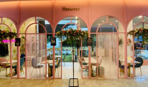 ロッテワールドモールにあるピンクなカフェ『HERMOSO BEAUTY CAFE』